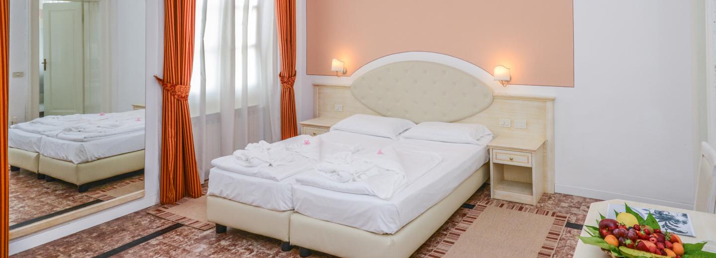 © Eurotours Zimmerbeispiel