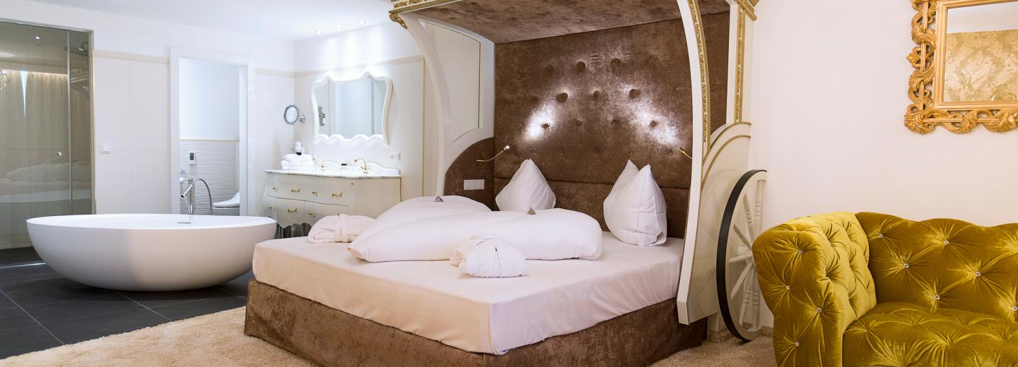 © Eurotours Junior Suite ''Royal Love''
