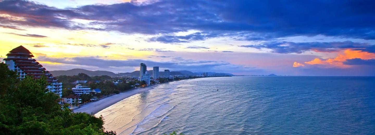© noomhh - Fotolia.com Hua Hin, Thailand