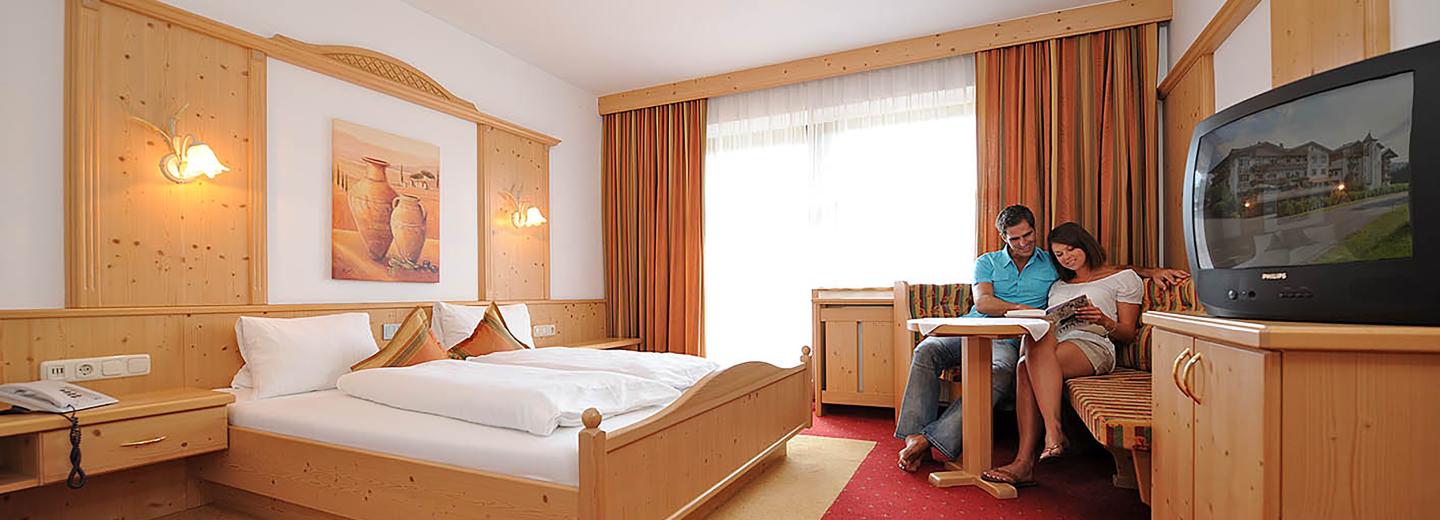© Eurotours Zimmerbeispiel
