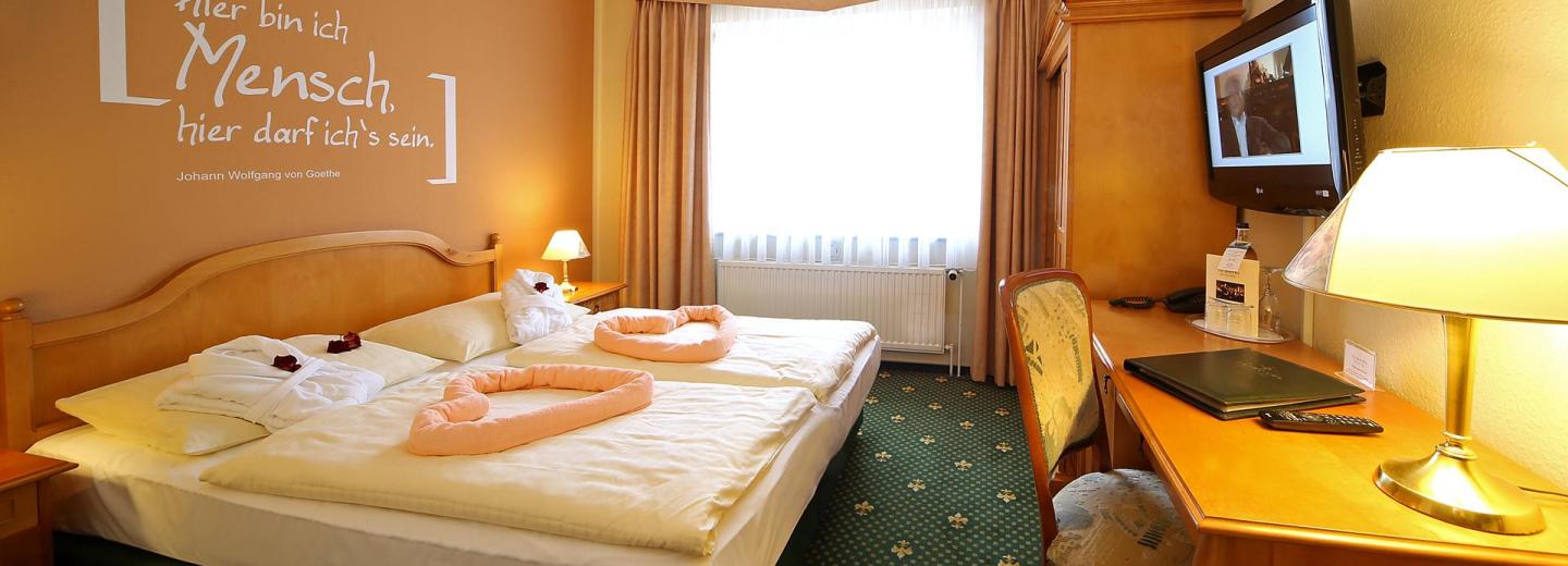 © Eurotours Zimmerbeispiel