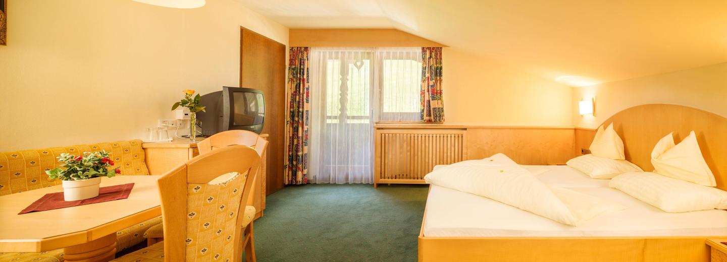 © Eurotours Zimmerbeispiel