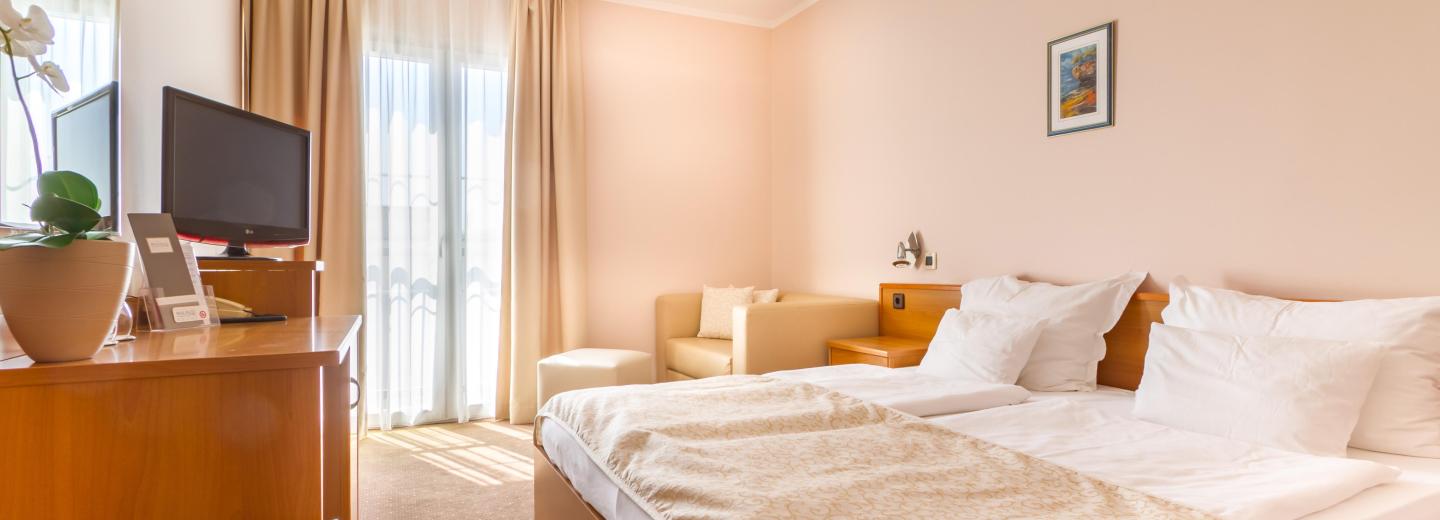© Eurotours Zimmerbeispiel