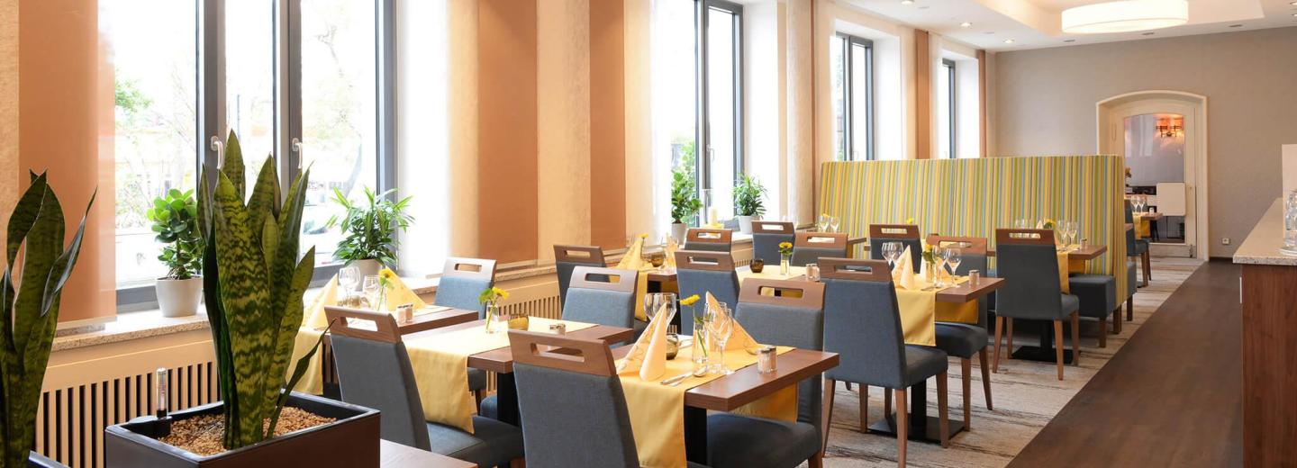 © Eurotours Ringhotel LOEW´S MERKUR: Harmonie zwischen Mittelalter und Moderne