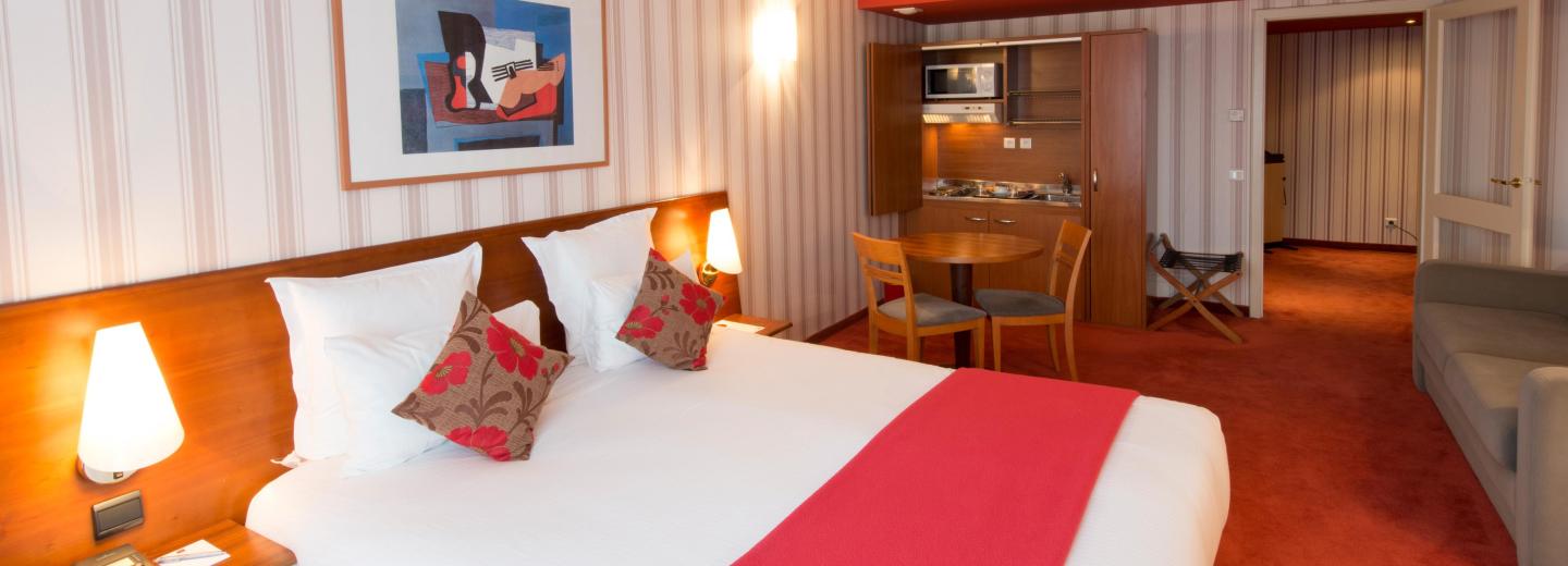 © Eurotours Zimmerbeispiel