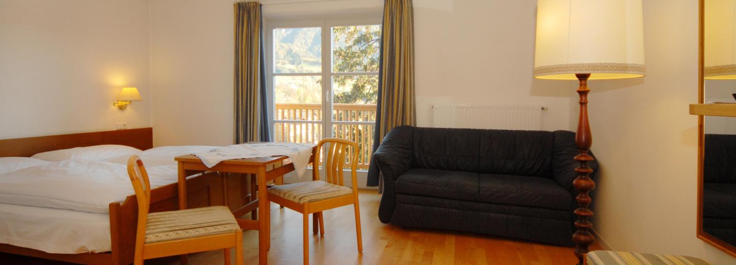 © Eurotours Zimmerbeispiel / Hotel Rose Wenzer, Völs am Schlern