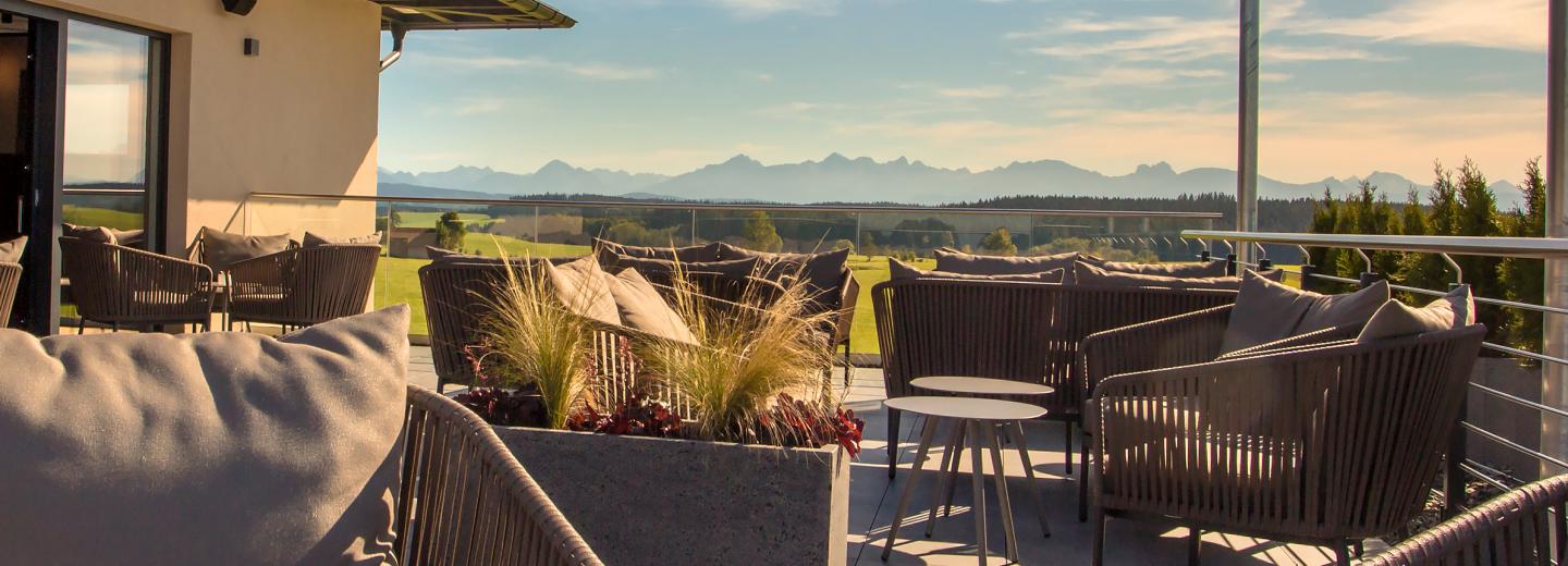 © Panoramahotel Oberjoch GmbH Luxus pur mit Porsche und Champagner im Allgäu