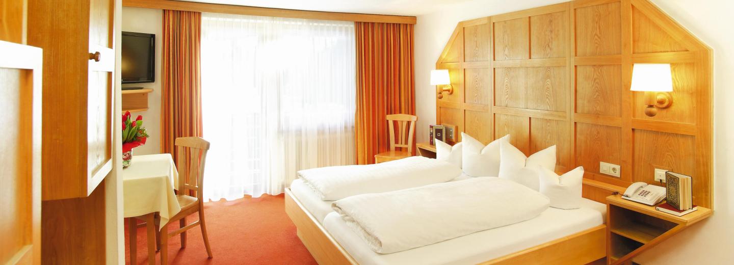 © Eurotours Zimmerbeispiel