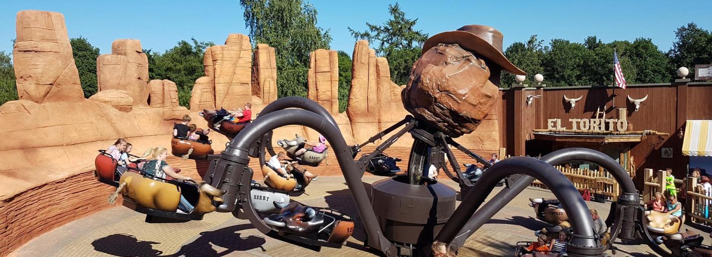 © Eurotours Slagharen: Direkt im Freizeitpark übernachten