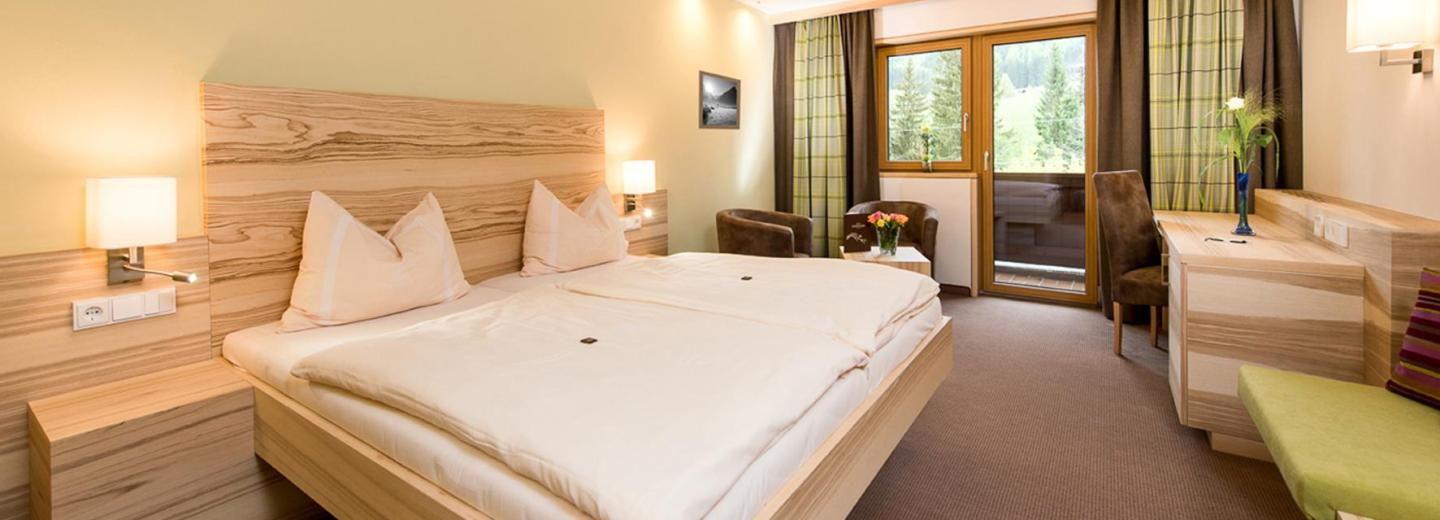 © Eurotours Zimmerbeispiel