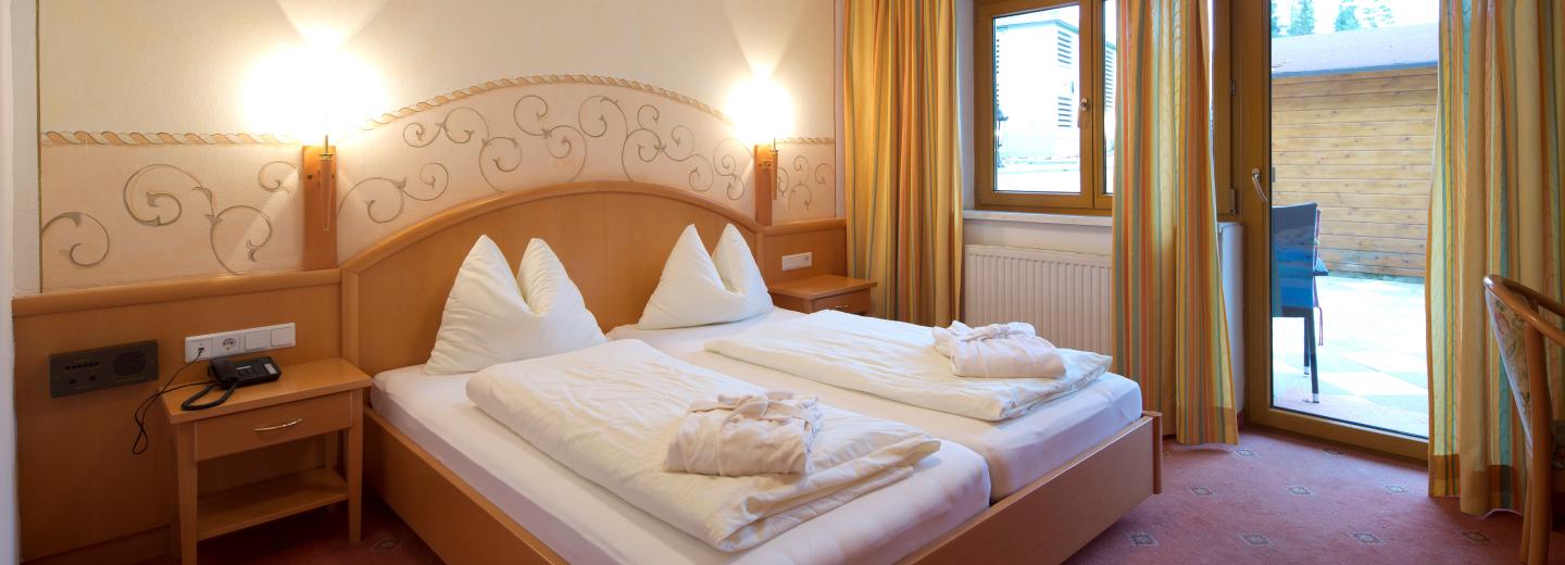 © Eurotours Zimmerbeispiel