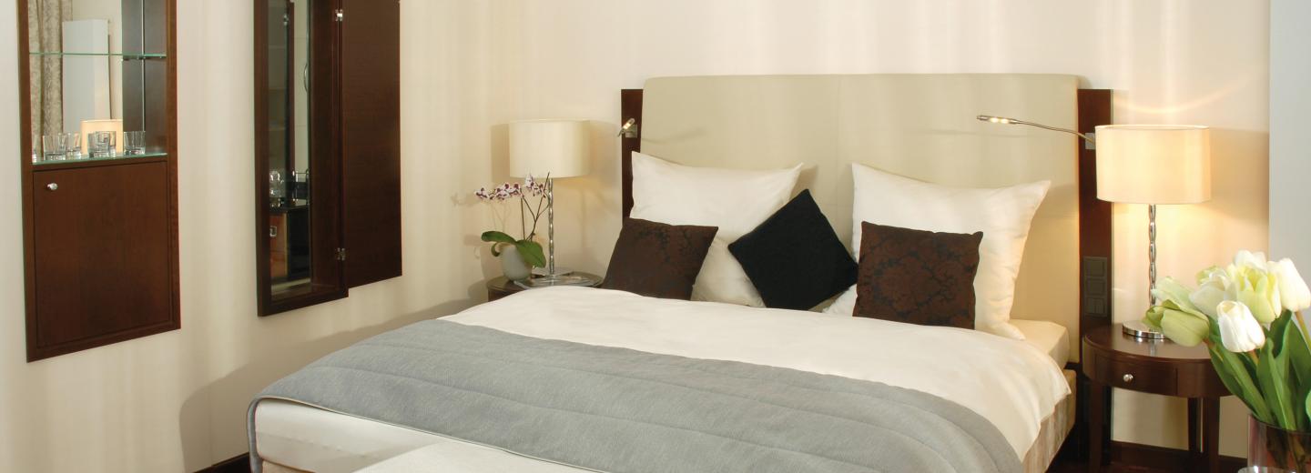 © Eurotours Zimmerbeispiel