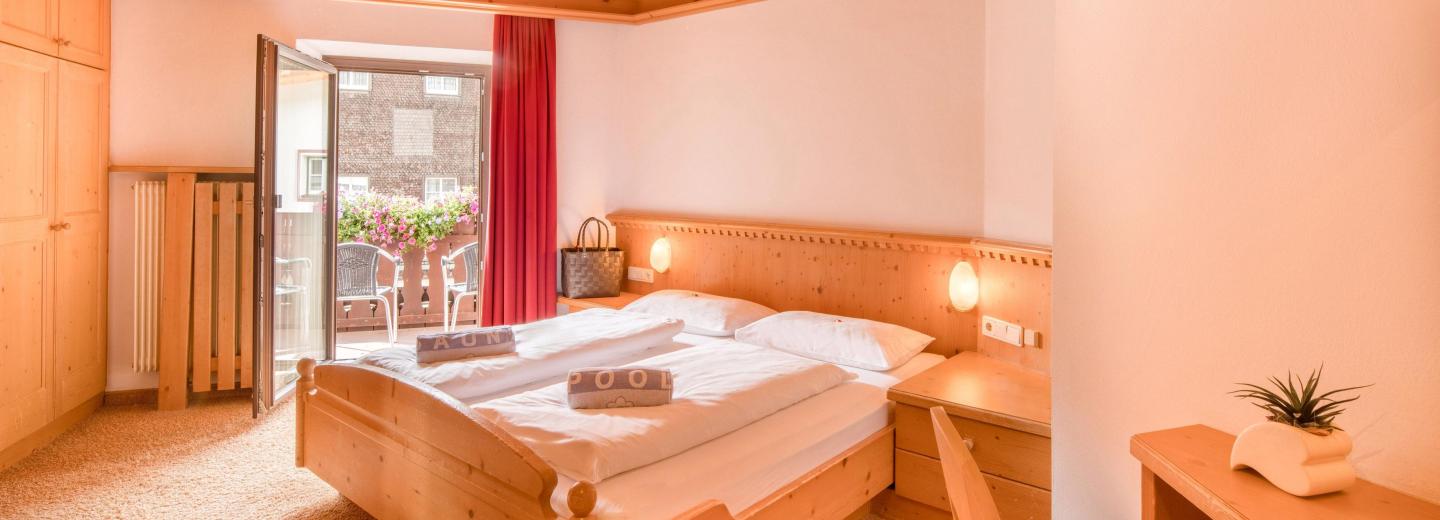 © Eurotours Zimmerbeispiel