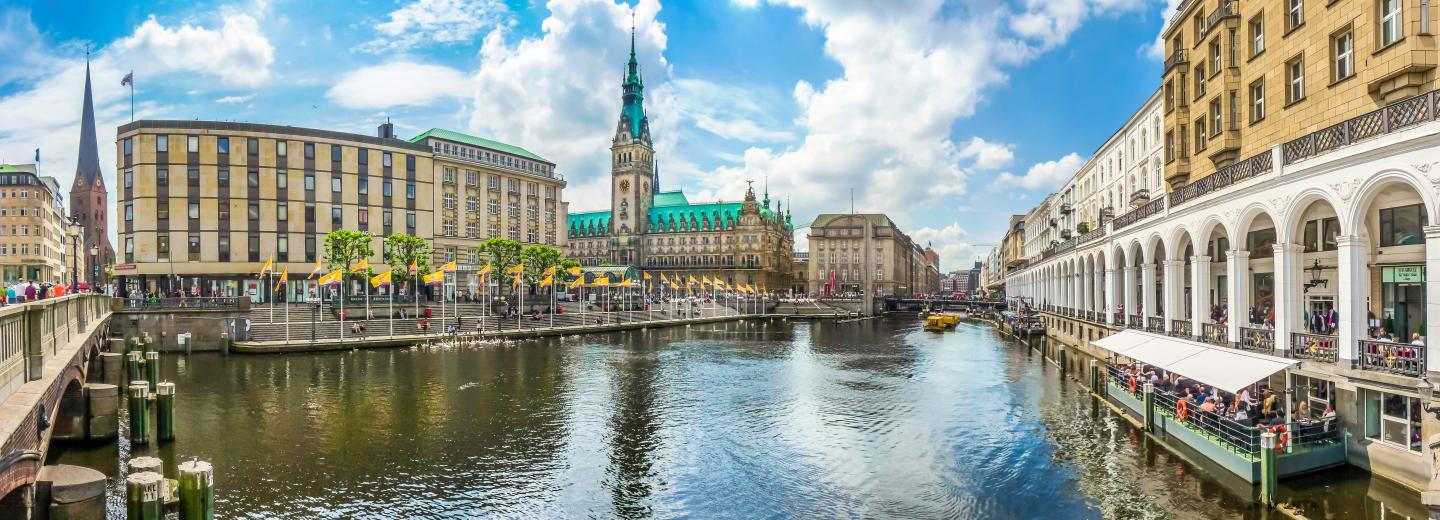 © Eurotours Hamburg: Das Venedig des Nordens
