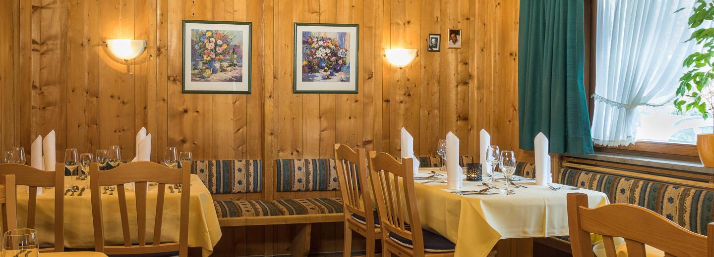 © Eurotours Oberammergau: Das Passionsdorf mit Bergpanorama