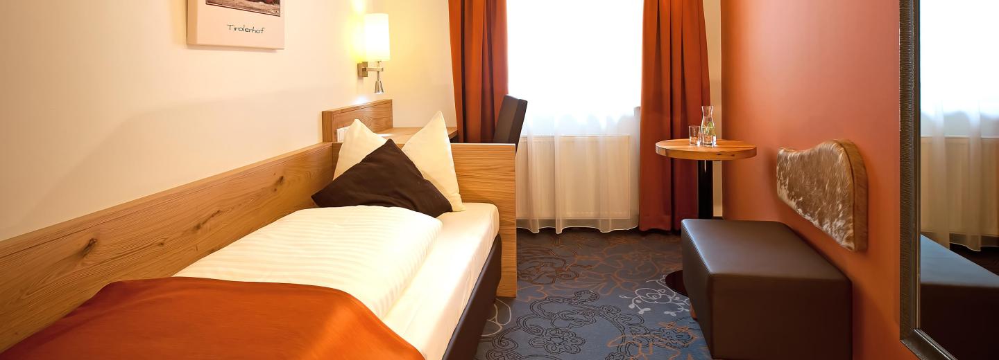 © Eurotours Zimmerbeispiel