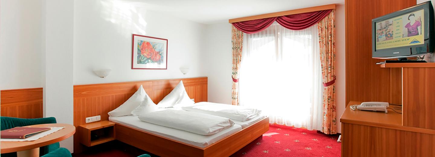 © Eurotours Zimmerbeispiel