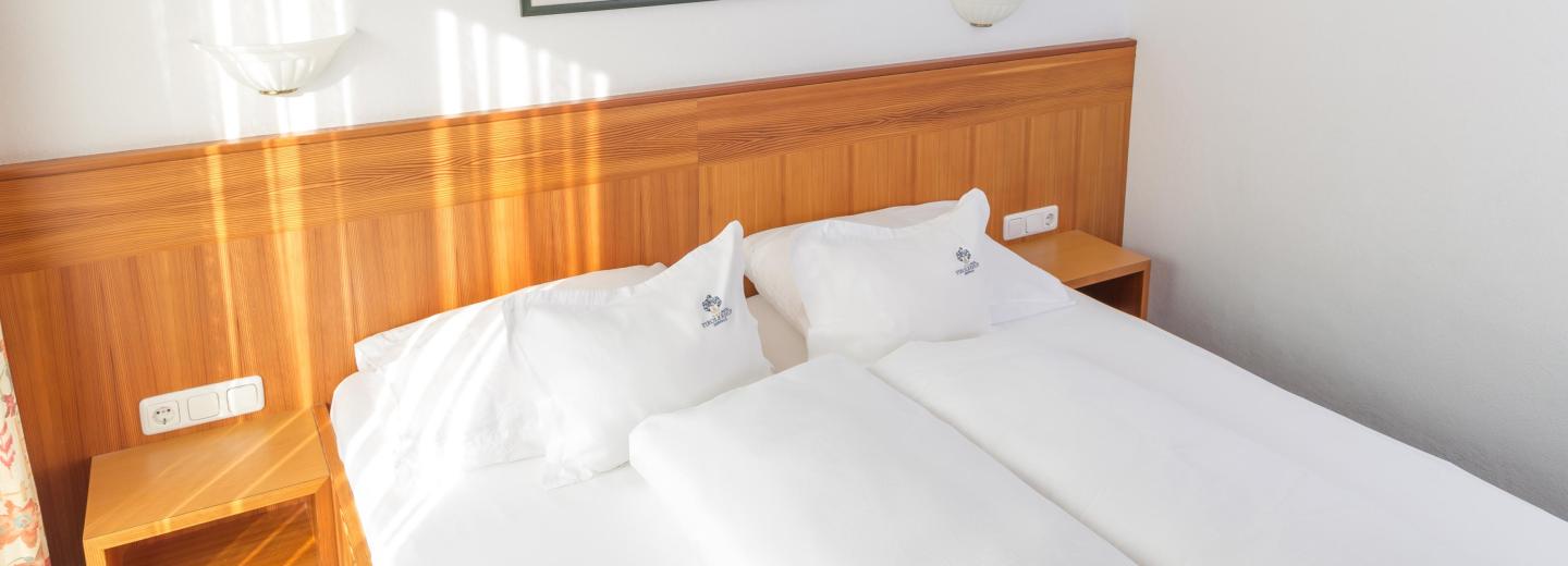 © Eurotours Zimmerbeispiel