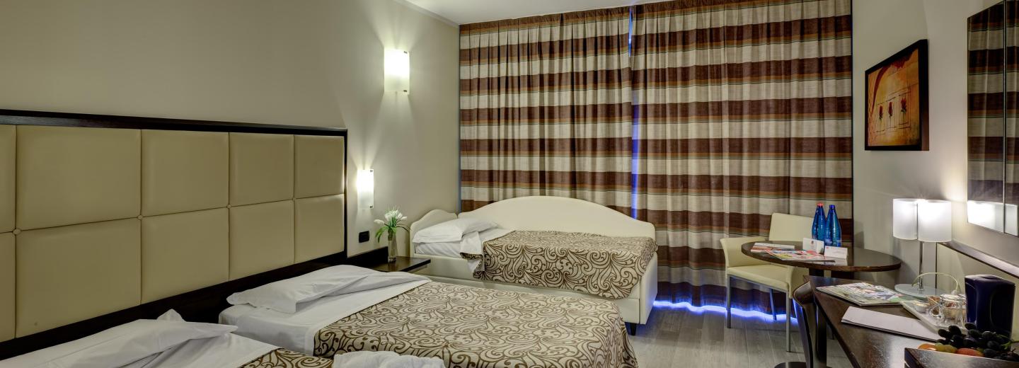 © Eurotours Dreibettzimmer