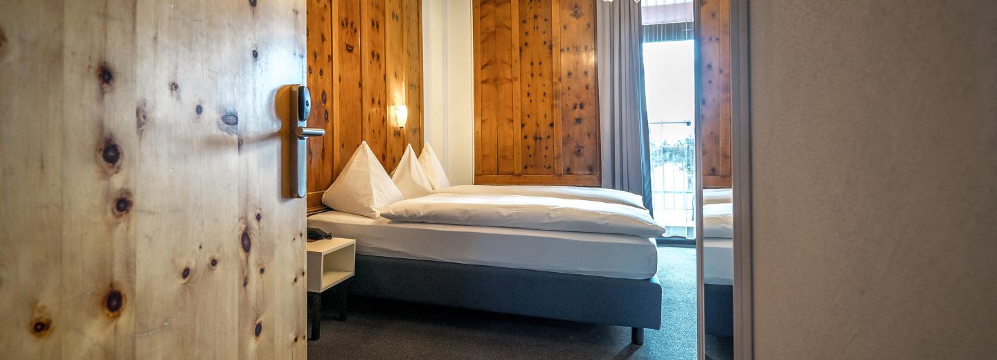 © Eurotours Zimmerbeispiel