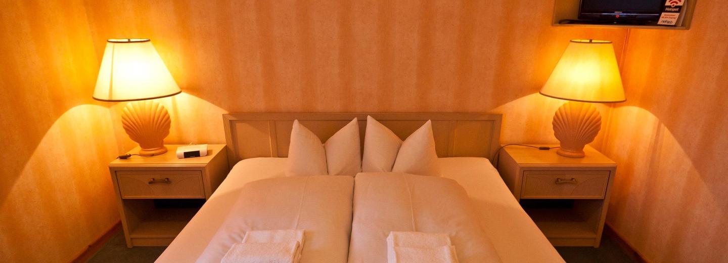 © Eurotours Zimmerbeispiel