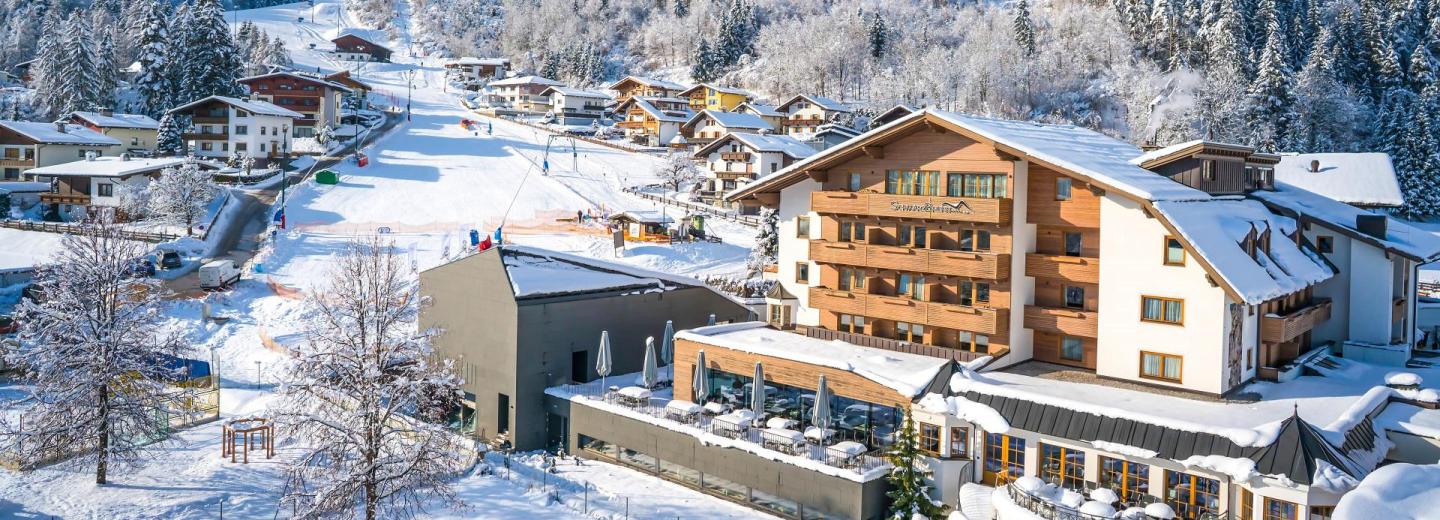 © Eurotours Hotel Schwarzbrunn, Stans: Winterwunderland Tirol