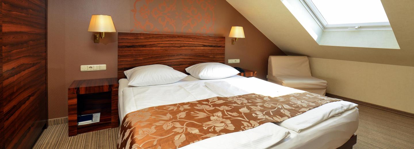 © Eurotours Zimmerbeispiel