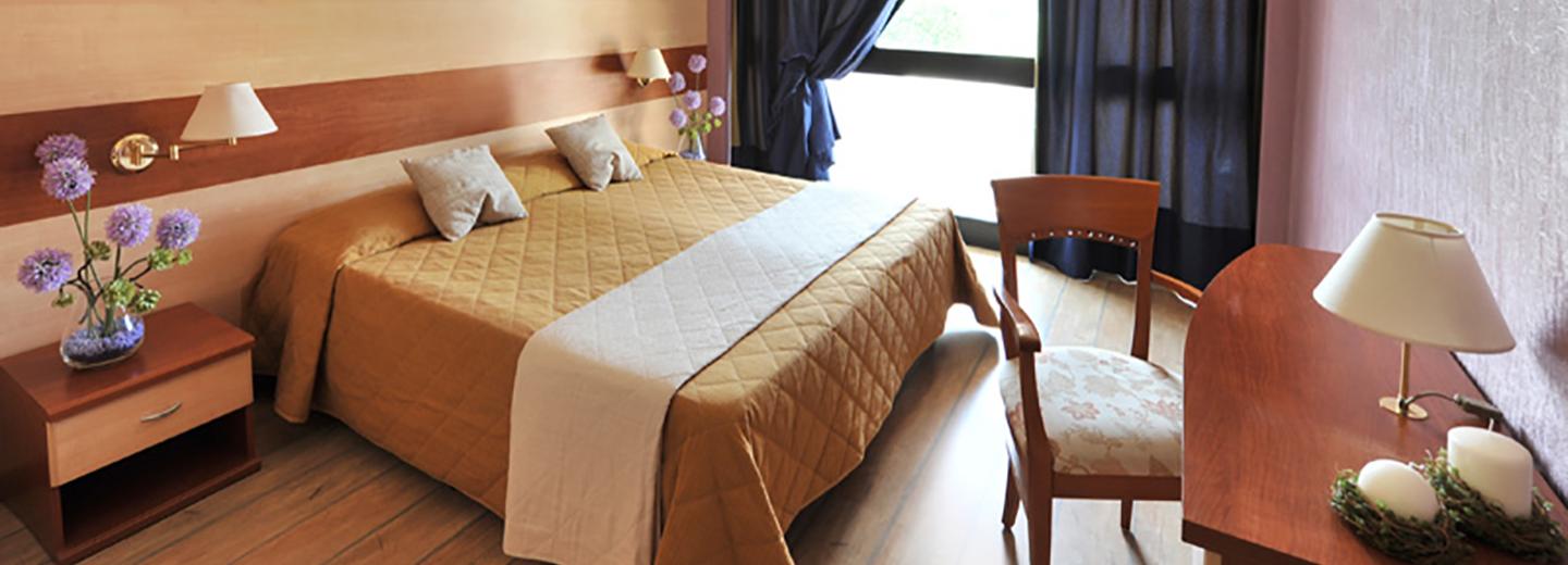 © Eurotours Zimmerbeispiel