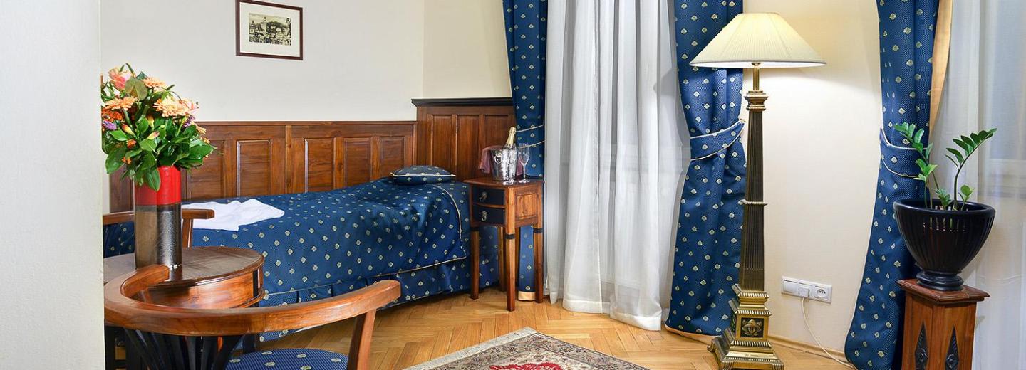 © Eurotours Zimmerbeispiel
