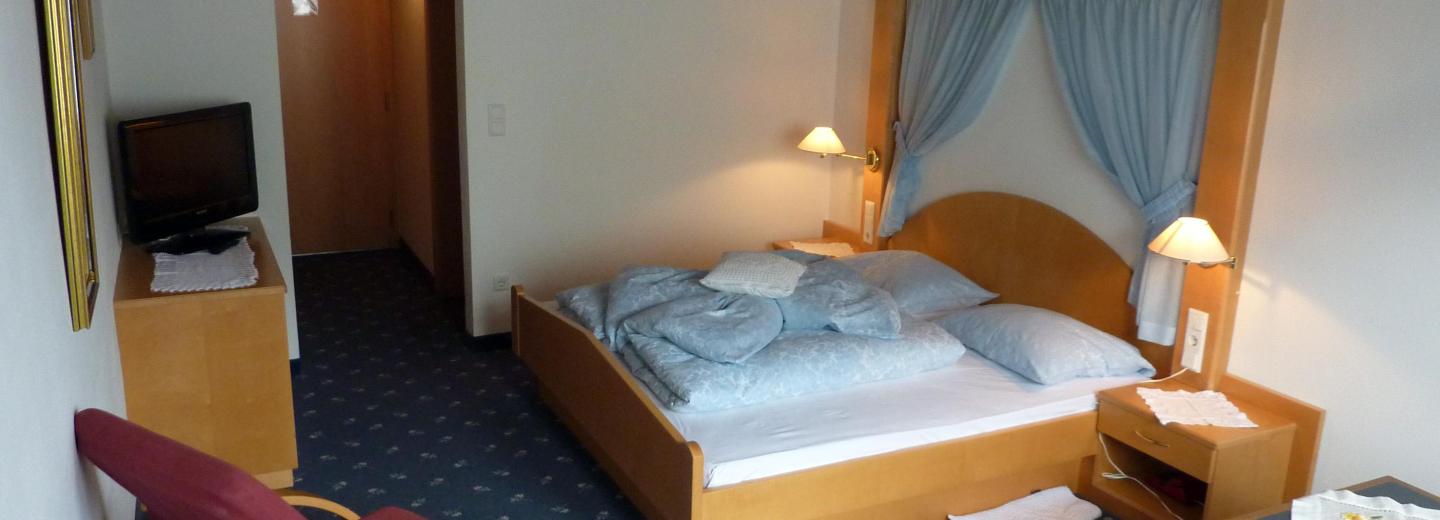 © Eurotours Zimmerbeispiel
