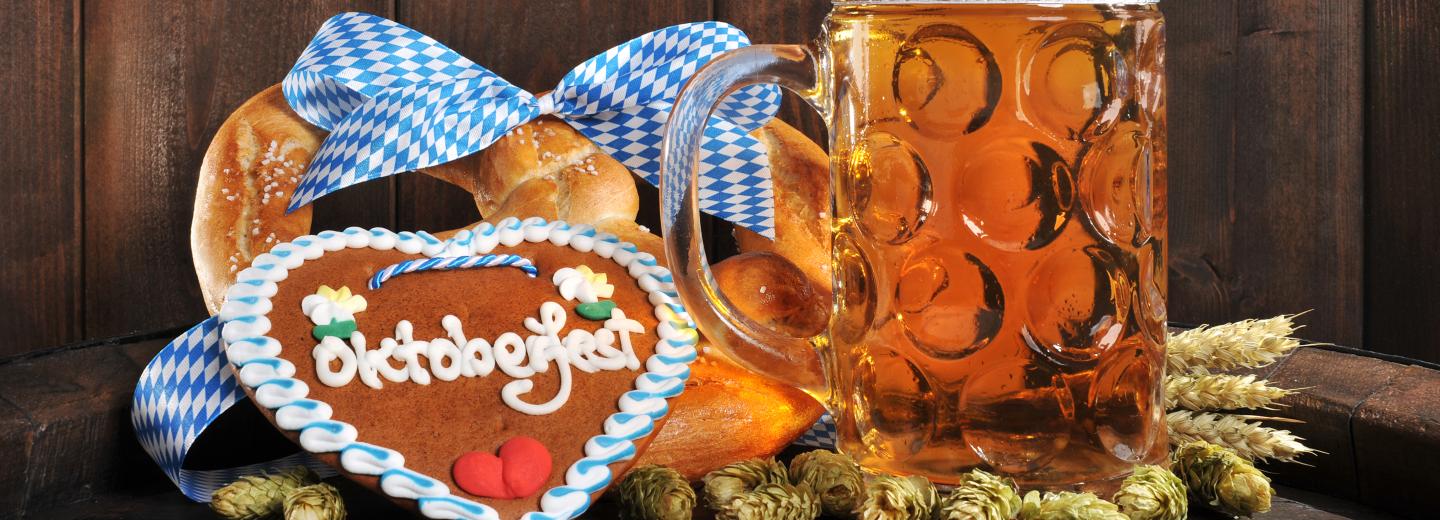 © Eurotours Dirndl und Lederhosen: Die Wiesn in München