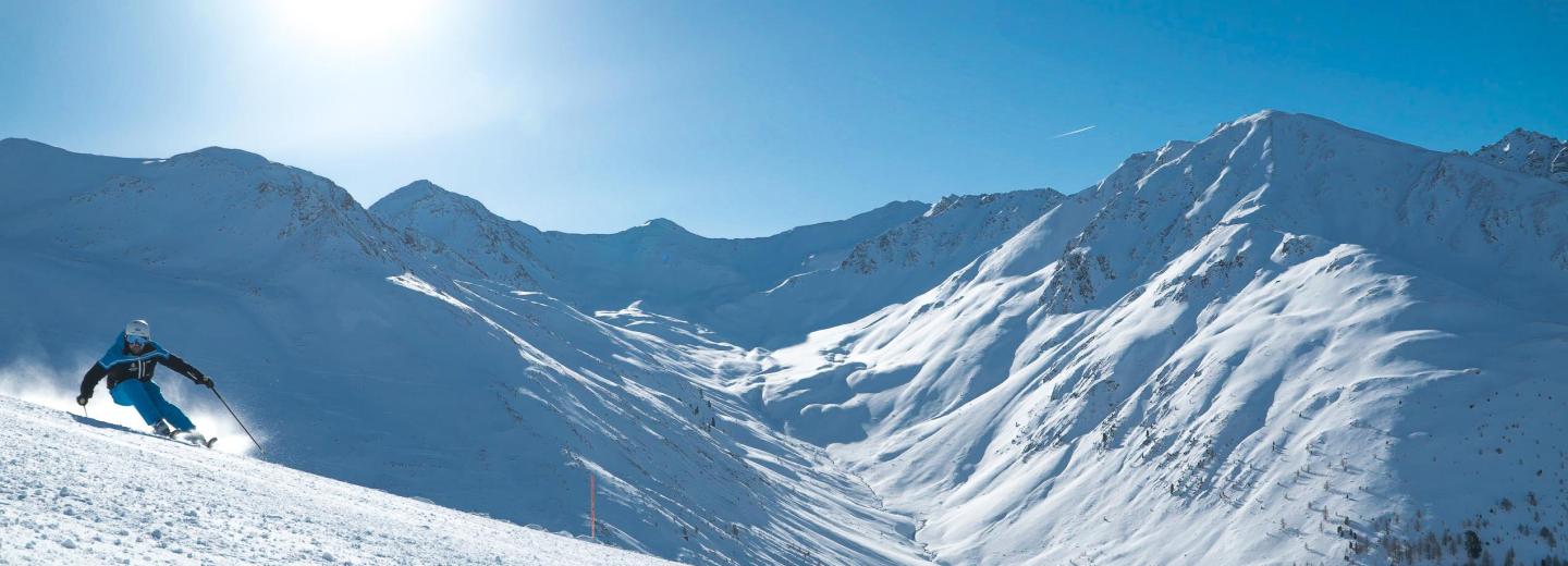 © Eurotours Vom Schnee gezuckerte Natur in Nauders