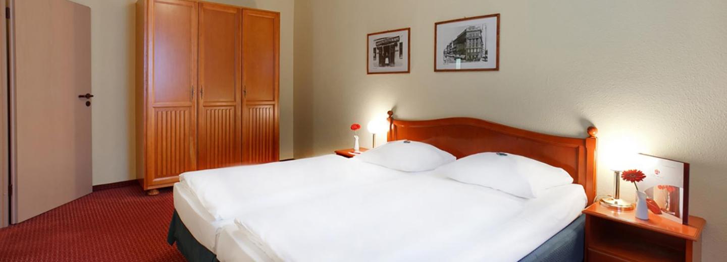 © Eurotours Zimmerbeispiel