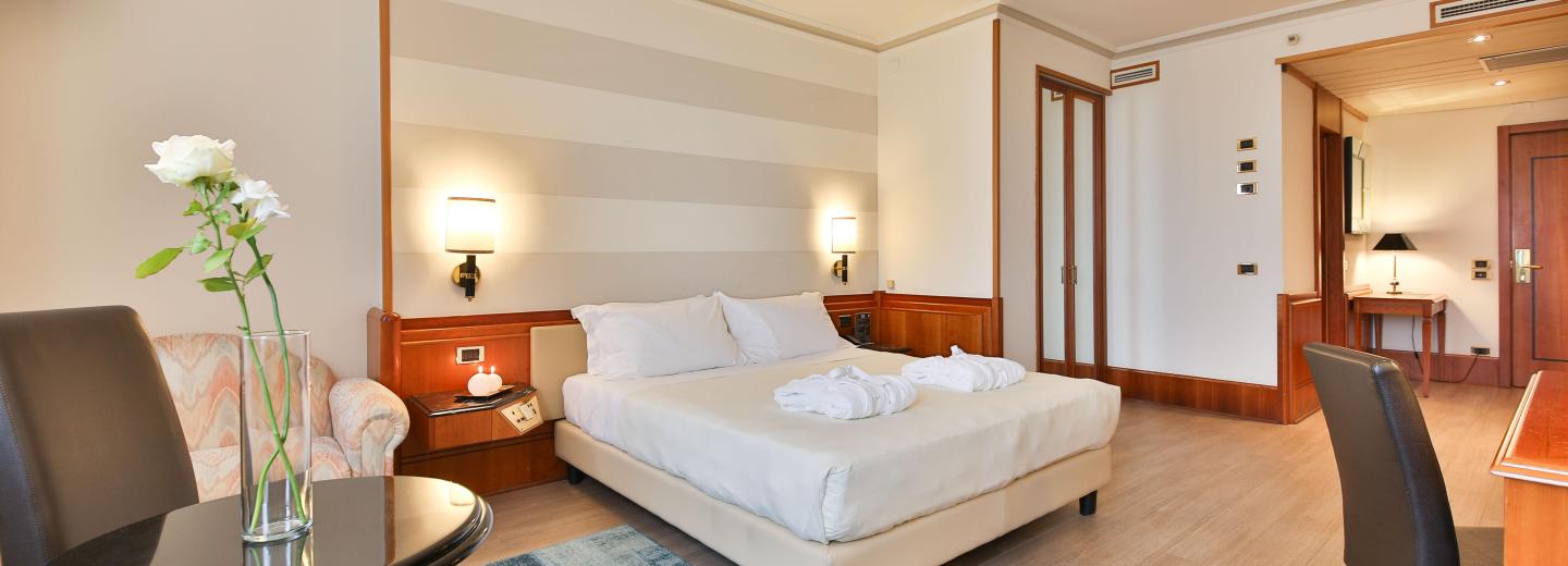 © Eurotours Deluxe Zimmer