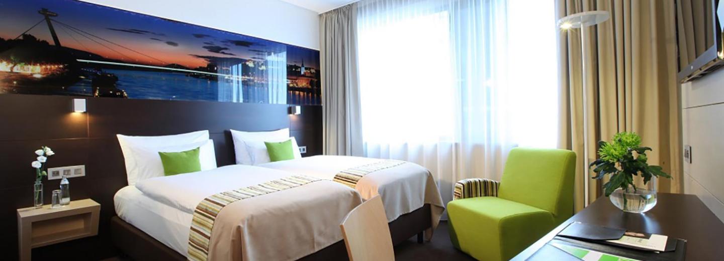 © Eurotours Zimmerbeispiel
