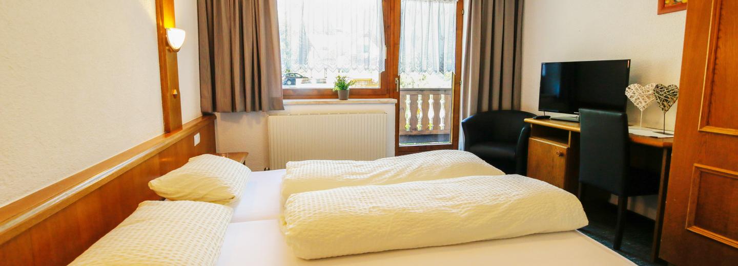 © Eurotours Doppelzimmer mit Balkon