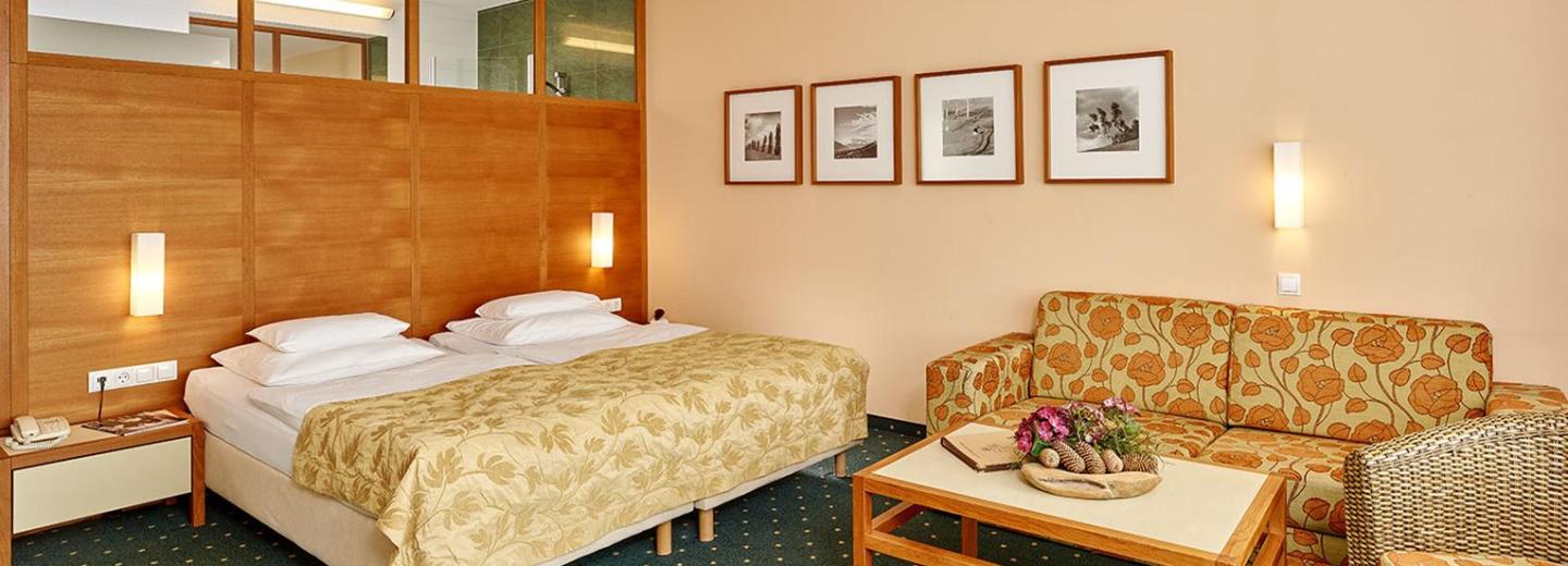 © Sporthotel IGLS Zimmerbeispiel