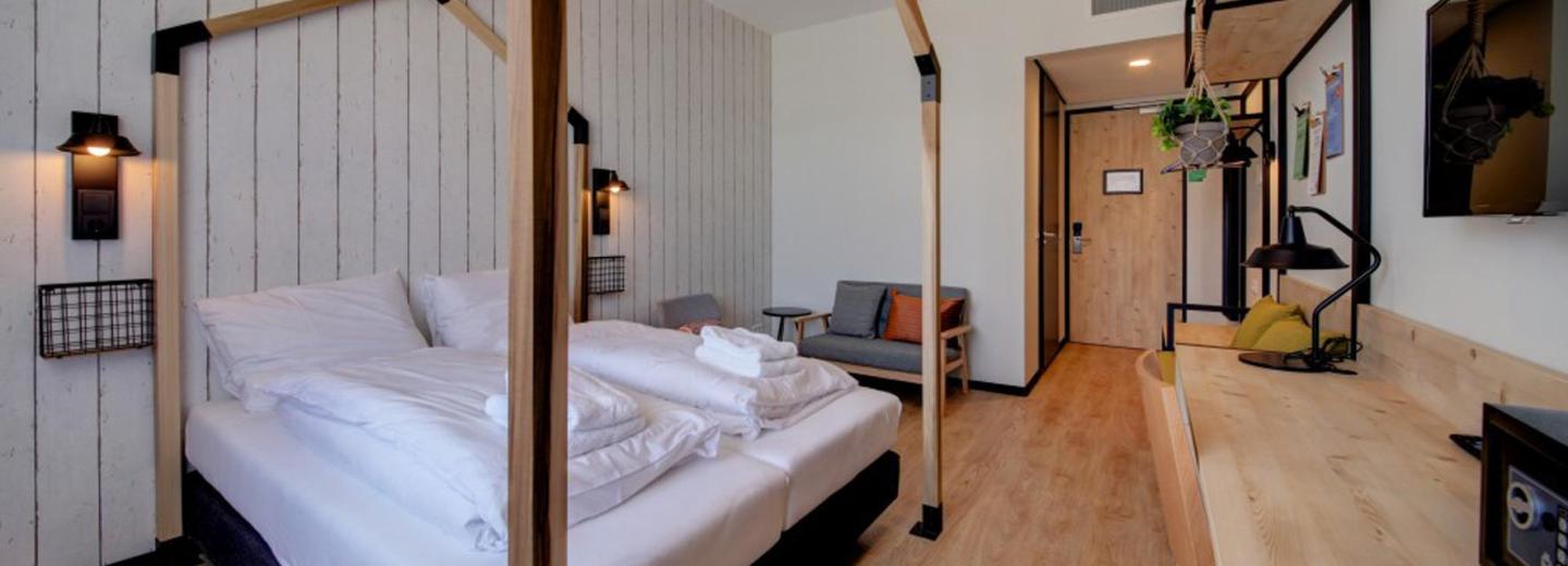 © Eurotours Zimmerbeispiel