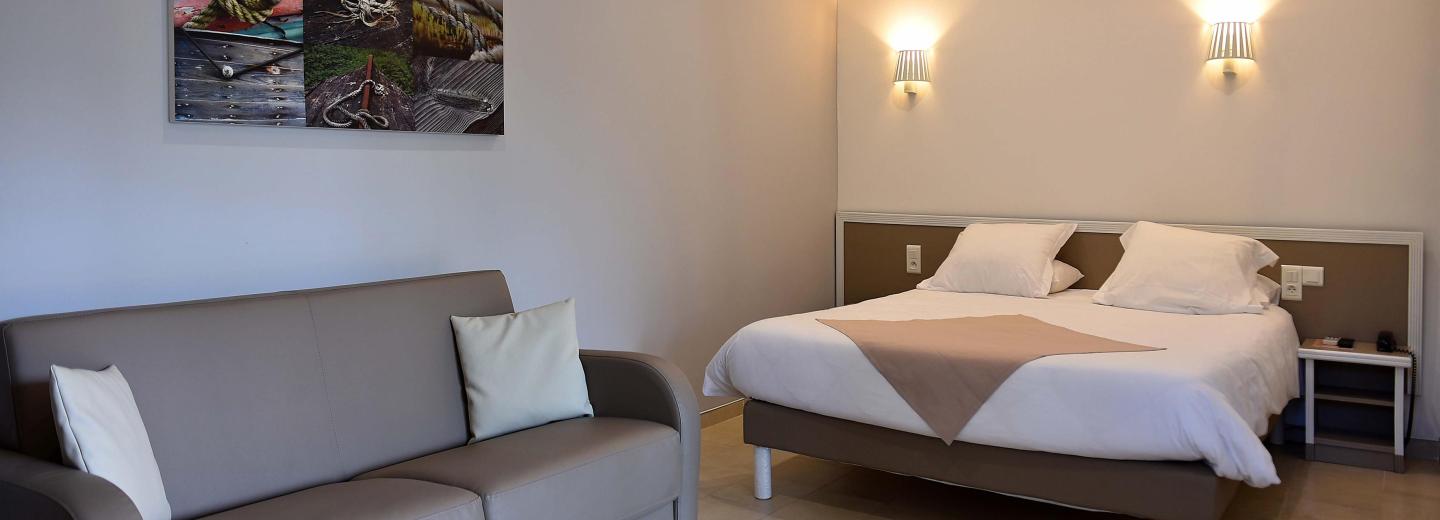 © Eurotours Doppel- oder Zweibettzimmer