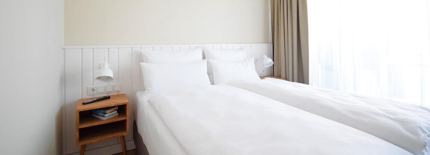 © Eurotours Standard Zimmer "Land in Sicht"