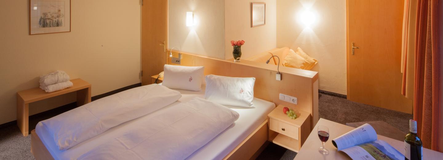 © Eurotours geräumiges Doppelzimmer oder Familienzimmer