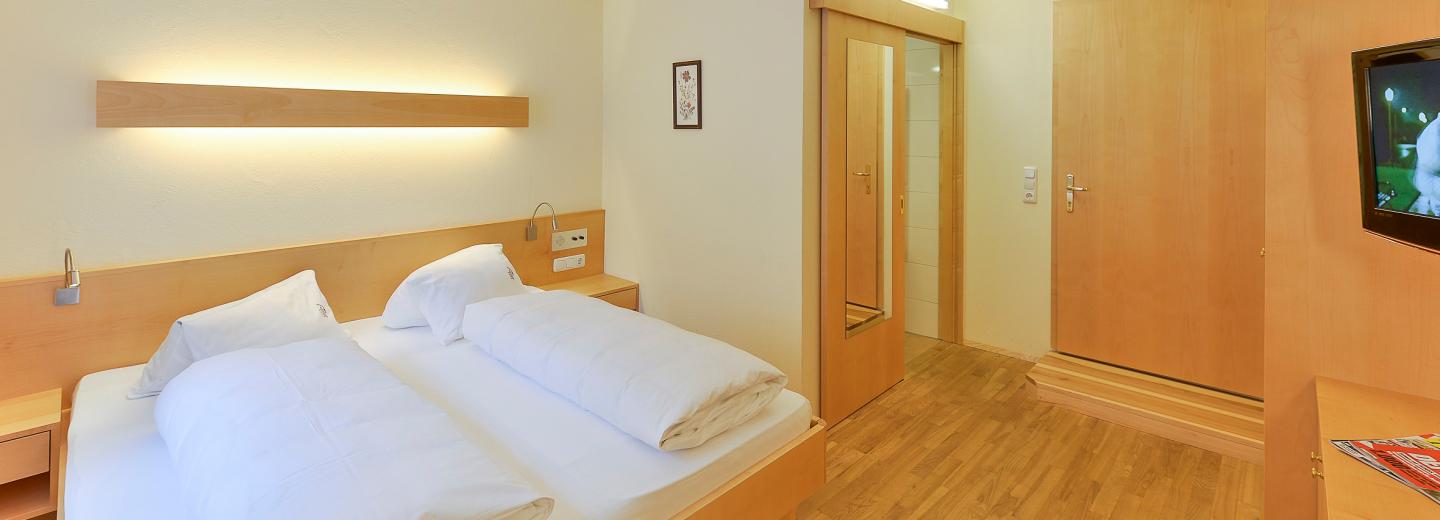 © Eurotours Doppelzimmer Standard ohne Balkon