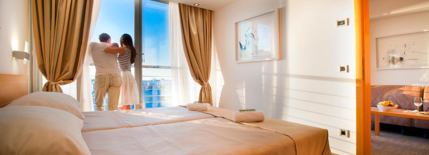 © Eurotours Zweibettzimmer Meerseite
