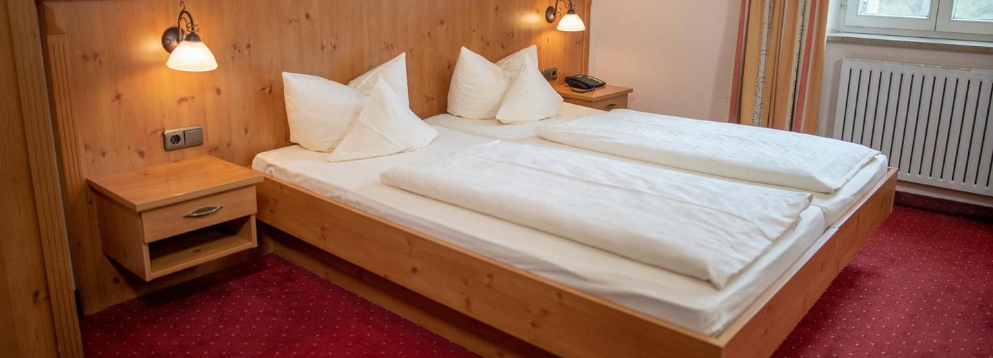 © Eurotours Zimmerbeispiel