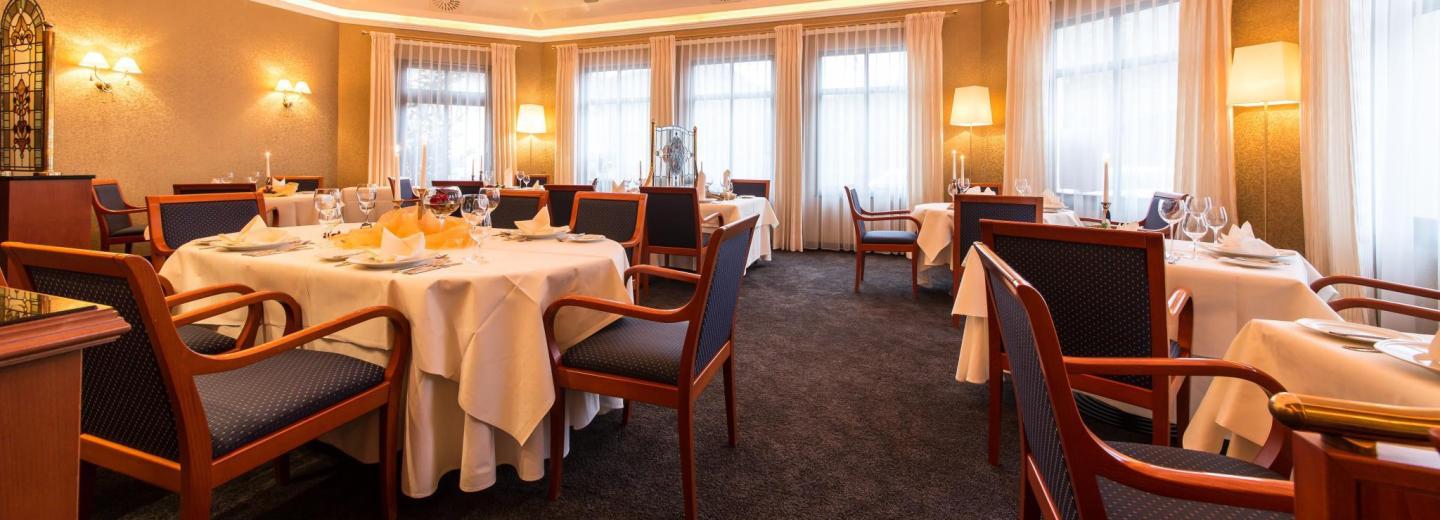 © Eurotours Rheinland-Pfalz: Deluxe-Auszeit im Mosel-Schloss