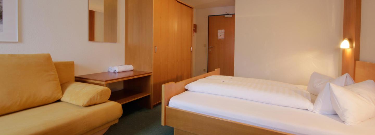 © Eurotours Doppel- oder Zweibettzimmer