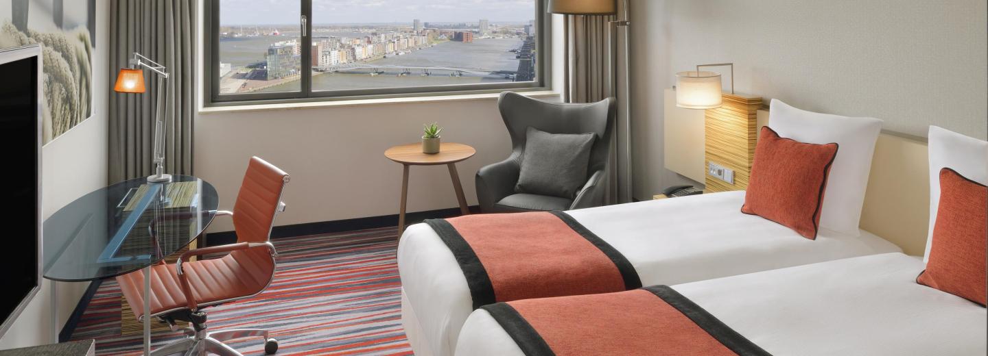 © Eurotours Classic Twin River View
