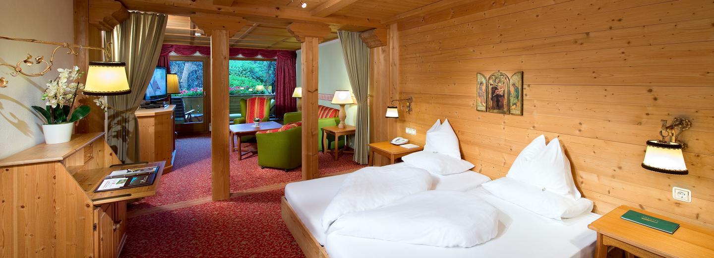© Eurotours Super-Deluxe Suite