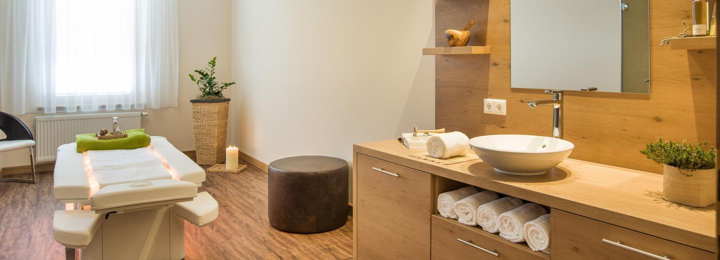 © Eurotours Bad Hofgastein: Wellnessen inmitten der Alpen