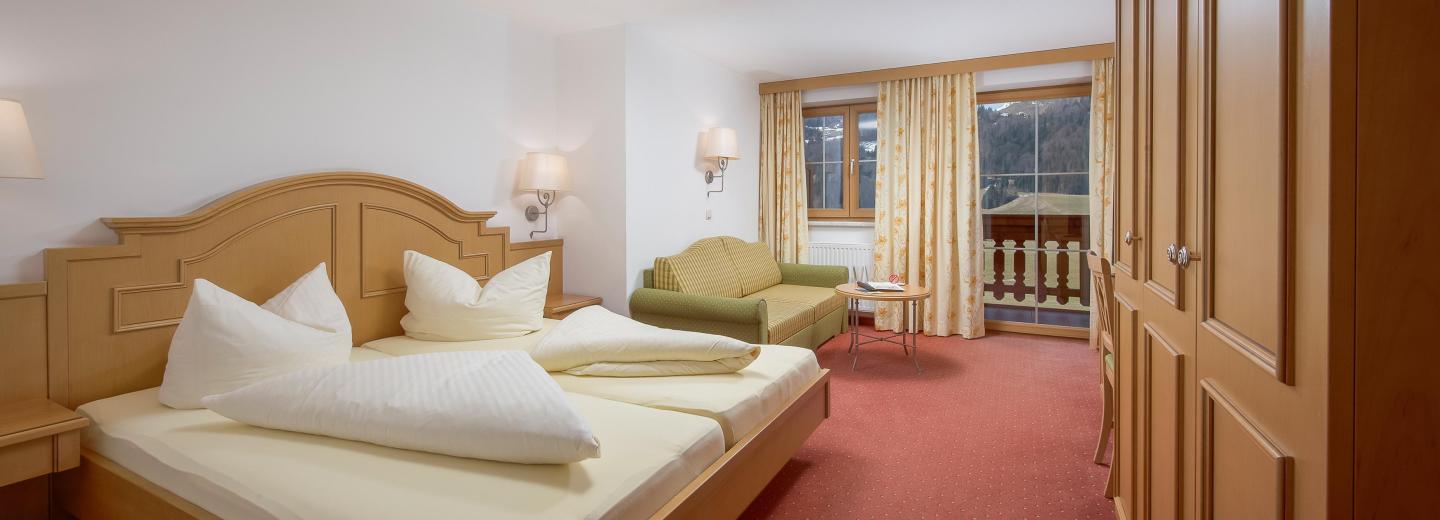 © Eurotours Zimmerbeispiel